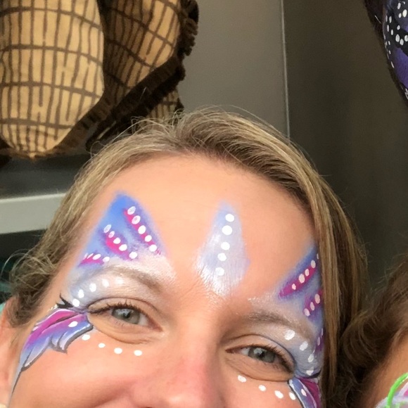 Meet your Posher, Kim - Picture 1 of 1